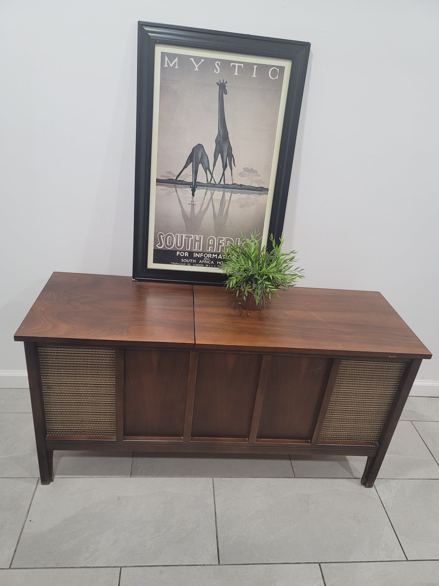 Mid Century Modern Stereo Console Record Player Credenza Philco Ford